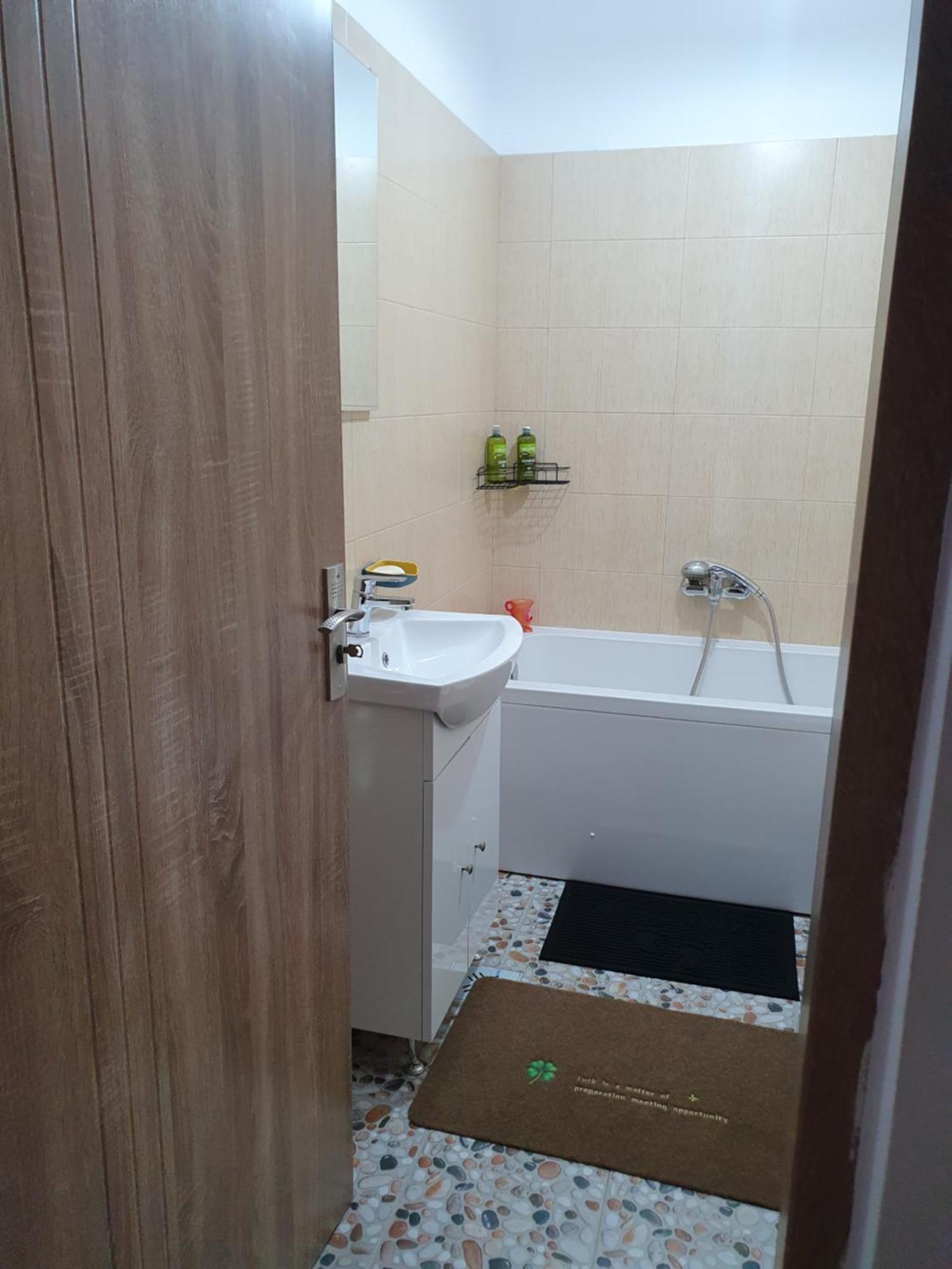 Apartament Castelul Bran Râmnicu Vâlcea المظهر الخارجي الصورة