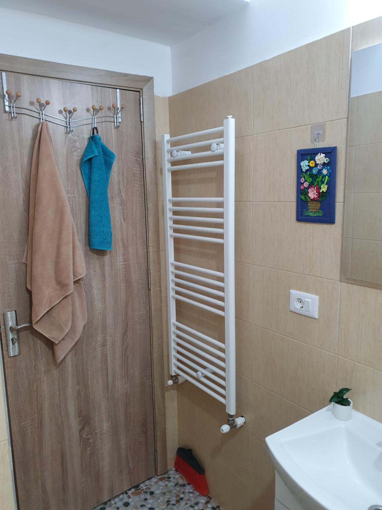 Apartament Castelul Bran Râmnicu Vâlcea المظهر الخارجي الصورة